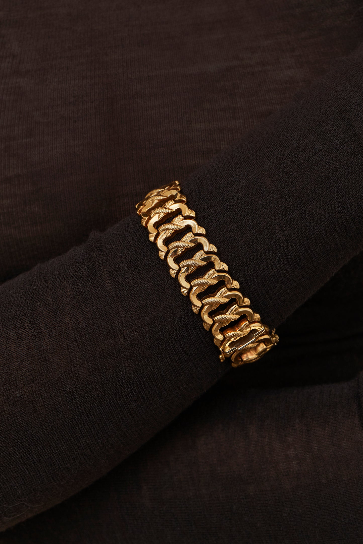 Mid Century Textured Bracelet