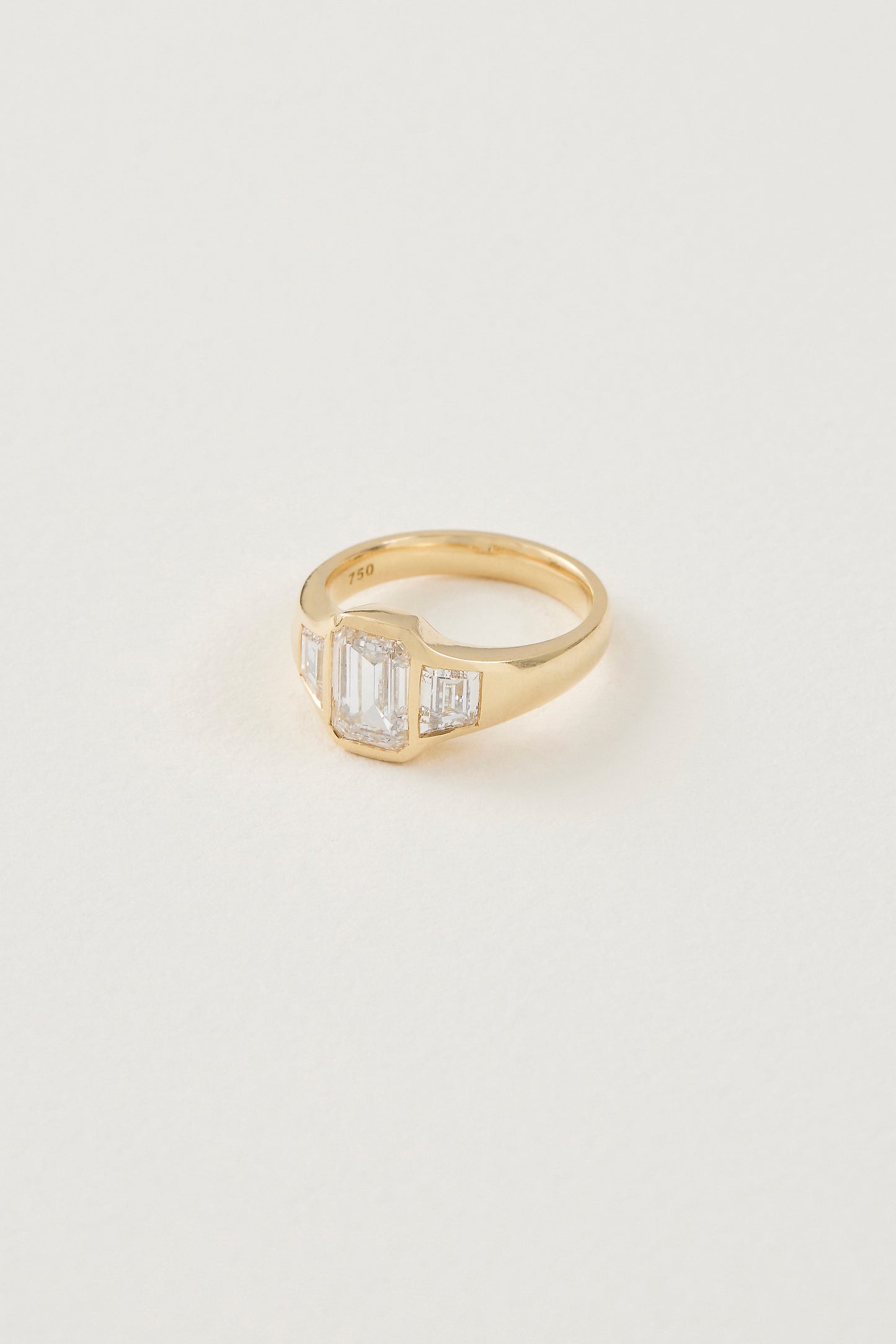 Emerald Paragon Ring