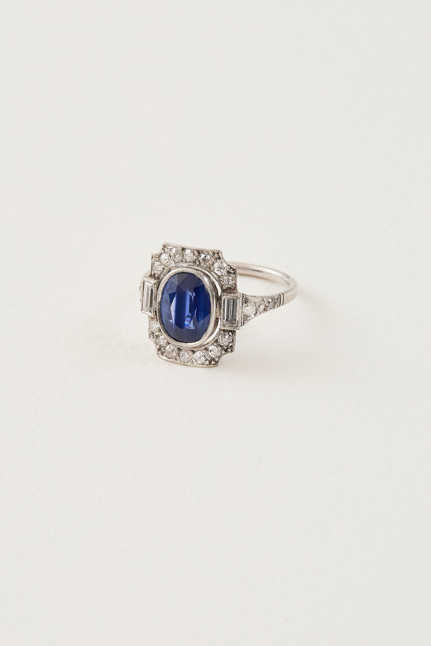 Sapphire Art Deco Design Ring