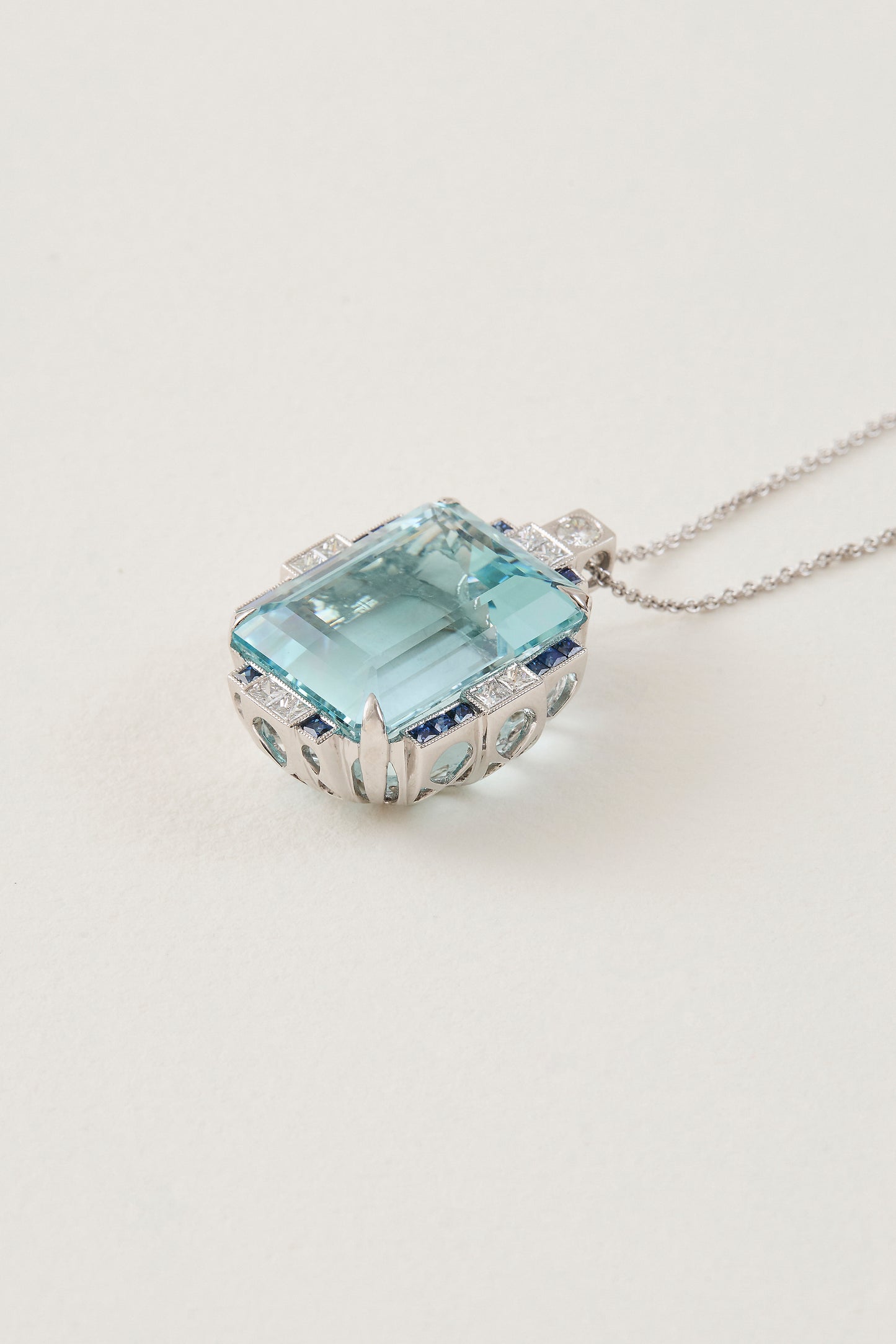 Aquamarine Sapphire Pendant Necklace