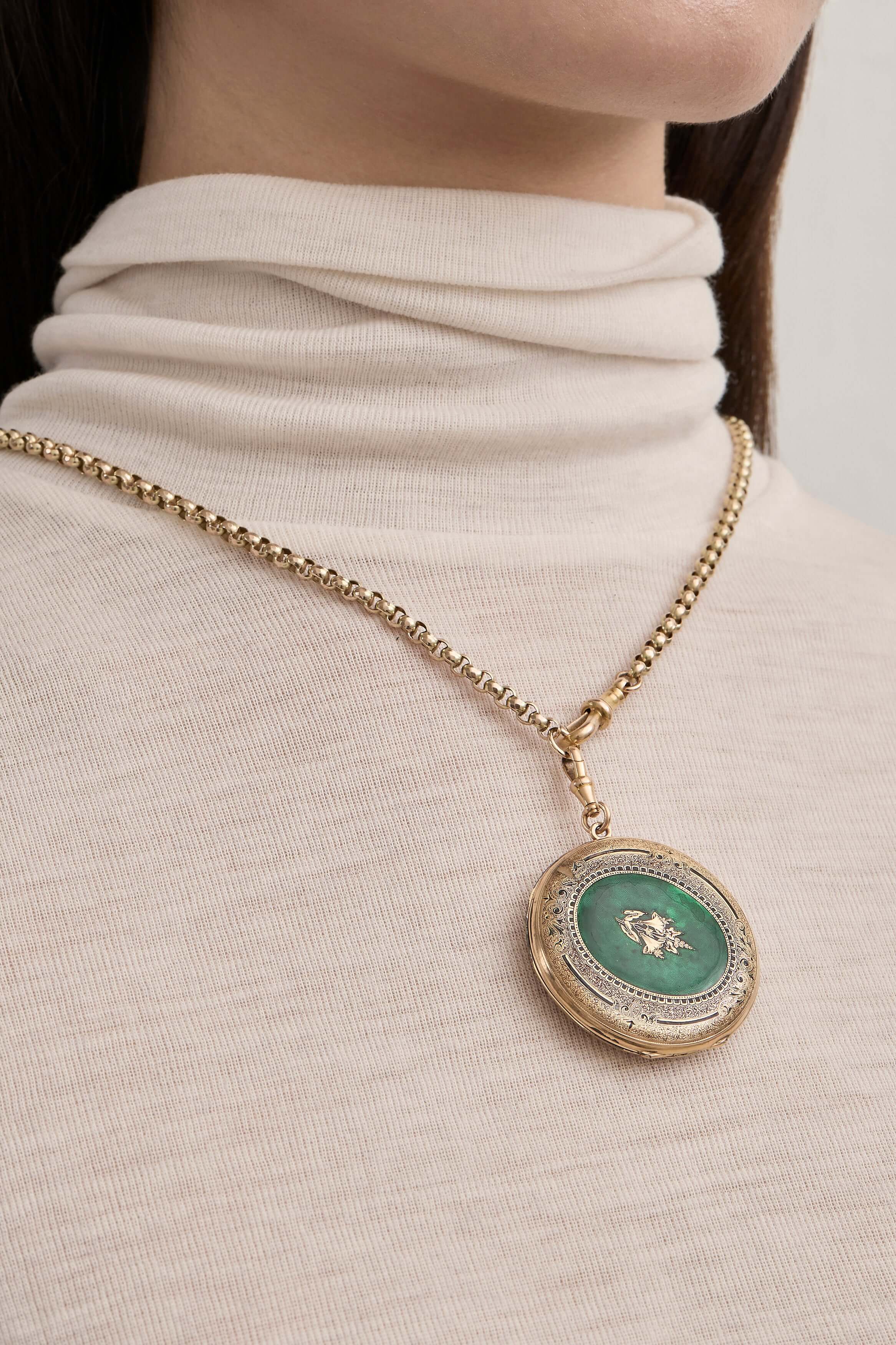 Victorian Regal Locket