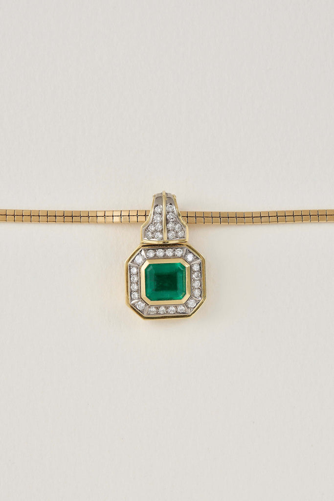 18ct Yellow Gold 5ct Emerald and Diamond 2.20ct Vintage & Antique Necklace  