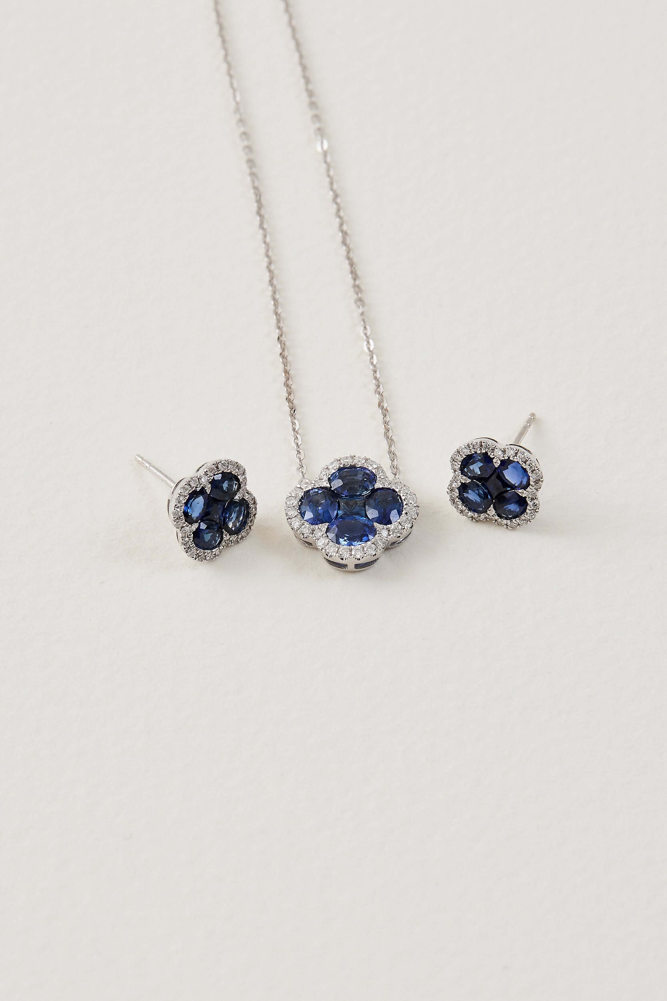 Sapphire Clover Necklace