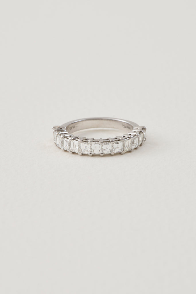 Asscher Diamond Signature Band