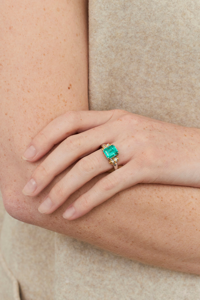 Emerald Volute Deco Inspired Ring