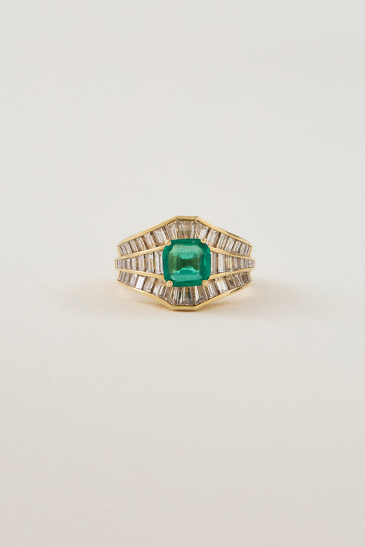 Fluted Emerald Ring
