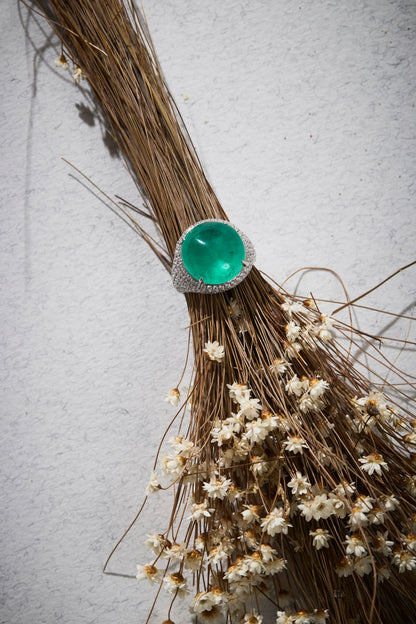 Emerald Cabochon Ring
