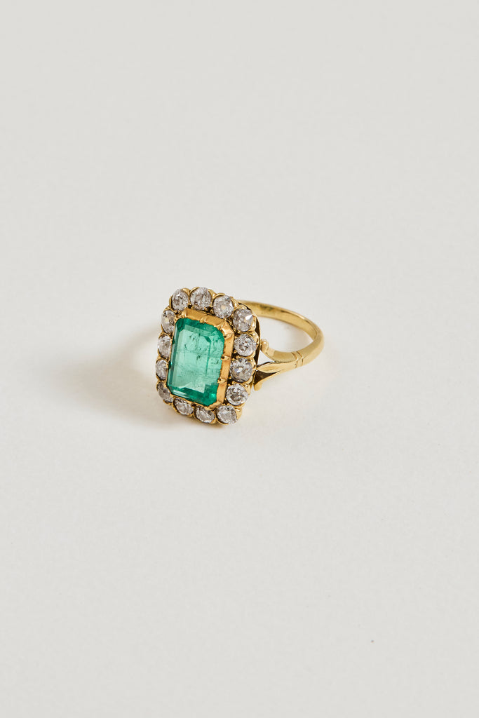 Vintage Emerald and Diamond Cluster Ring