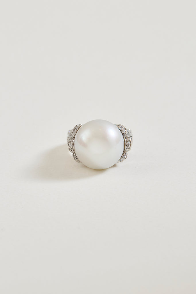 Pearl Cradle Ring