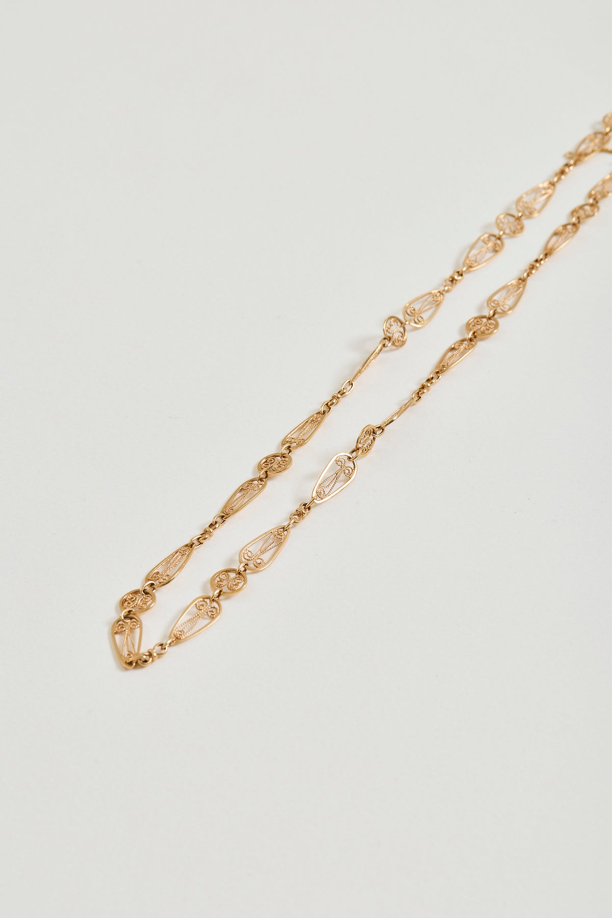 Victorian Scroll Chain